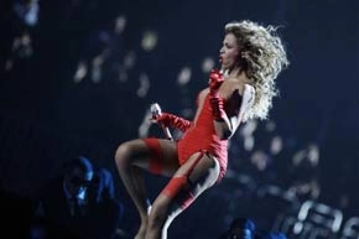 Mientras que Egipto se prepara para la primera presentación de la diva pop en el norte de Africa, conservadores islámicos califican su espectáculo como una insolente fiesta sexual.