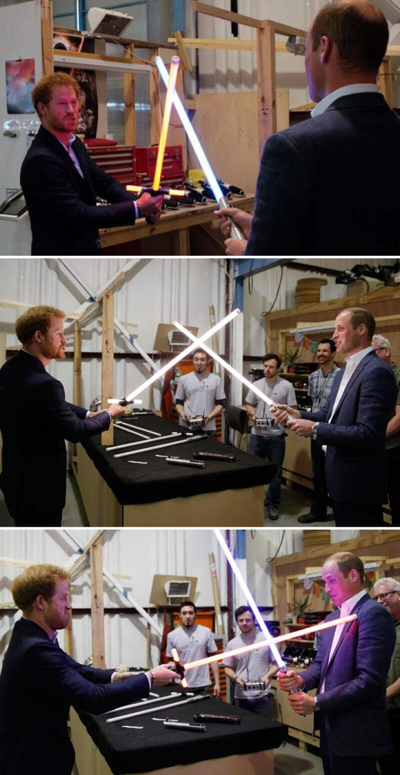 La pelea entre Harry y William con espadas láser como todos unos verdaderos jedi.