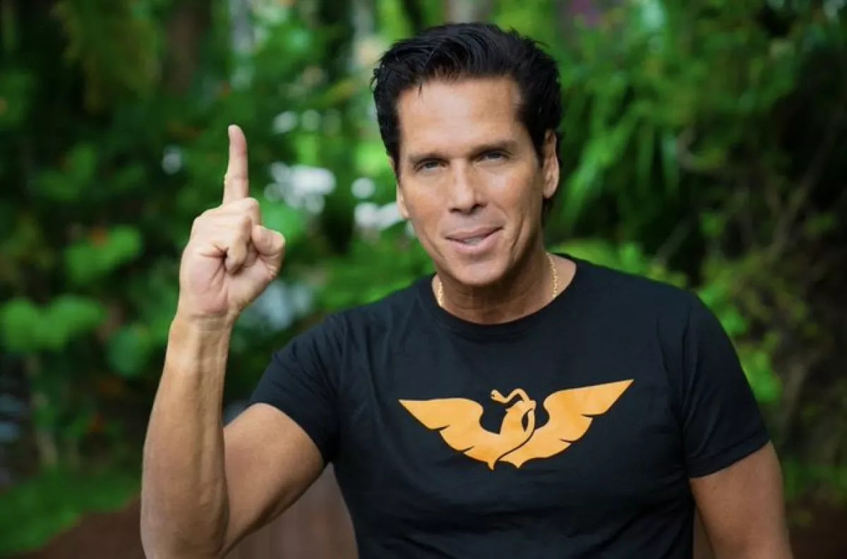 Exigen a MC bajar la precandidatura a Roberto Palazuelos