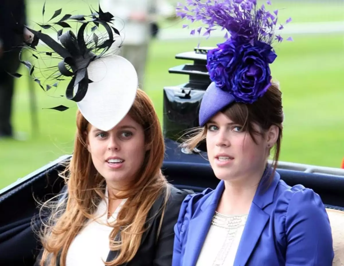 La euforia por la realeza británica no termina y esta vez la afamada serie estadounidense quieren a las princesas Beatriz y Eugenia en uno de sus capítulos.
