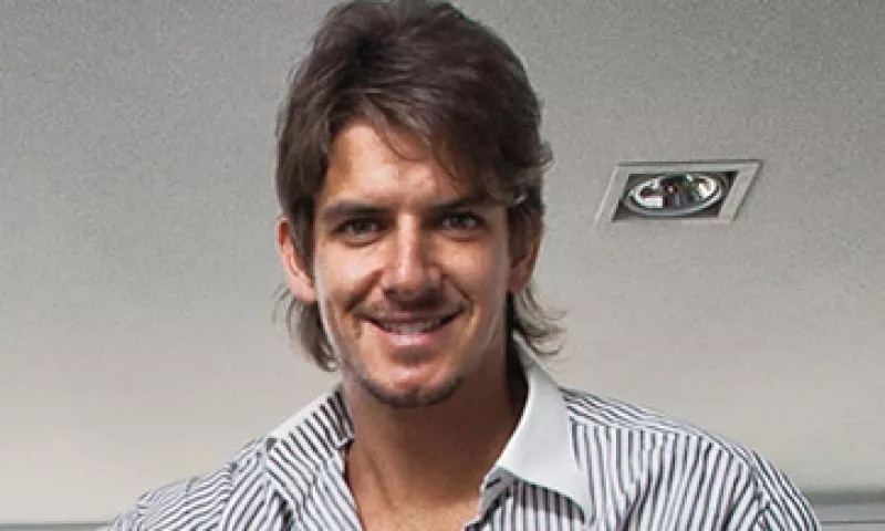 Roberto Domínguez aprendió a armar las bicicletas. Ahora supervisa el armado de cada pieza y cada pedido. (Foto: César Sandoval Manjarrez)