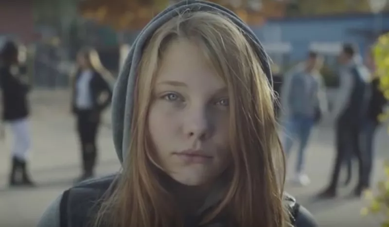 Una organización noruega realizó un cortometraje para concientizar sobre el abuso hacia las mujeres. El video conmovió a los usuarios de Internet y hasta hoy tiene más de cuatro millones de views.