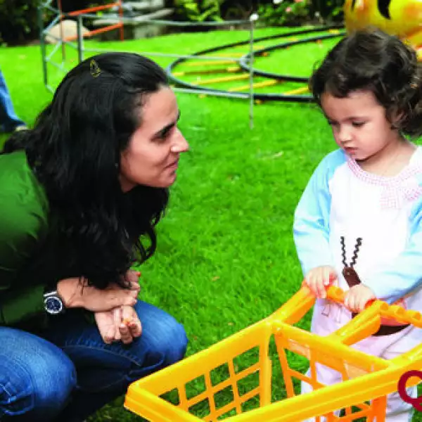 Sari Hank, Sara Hank