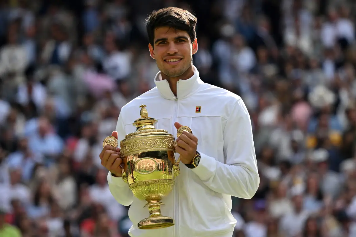 Alcaraz derrota a Djokovic y gana su segundo título de Wimbledon