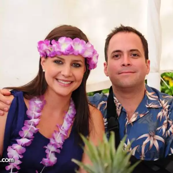 Mariana Moales,Bernardo Divildox