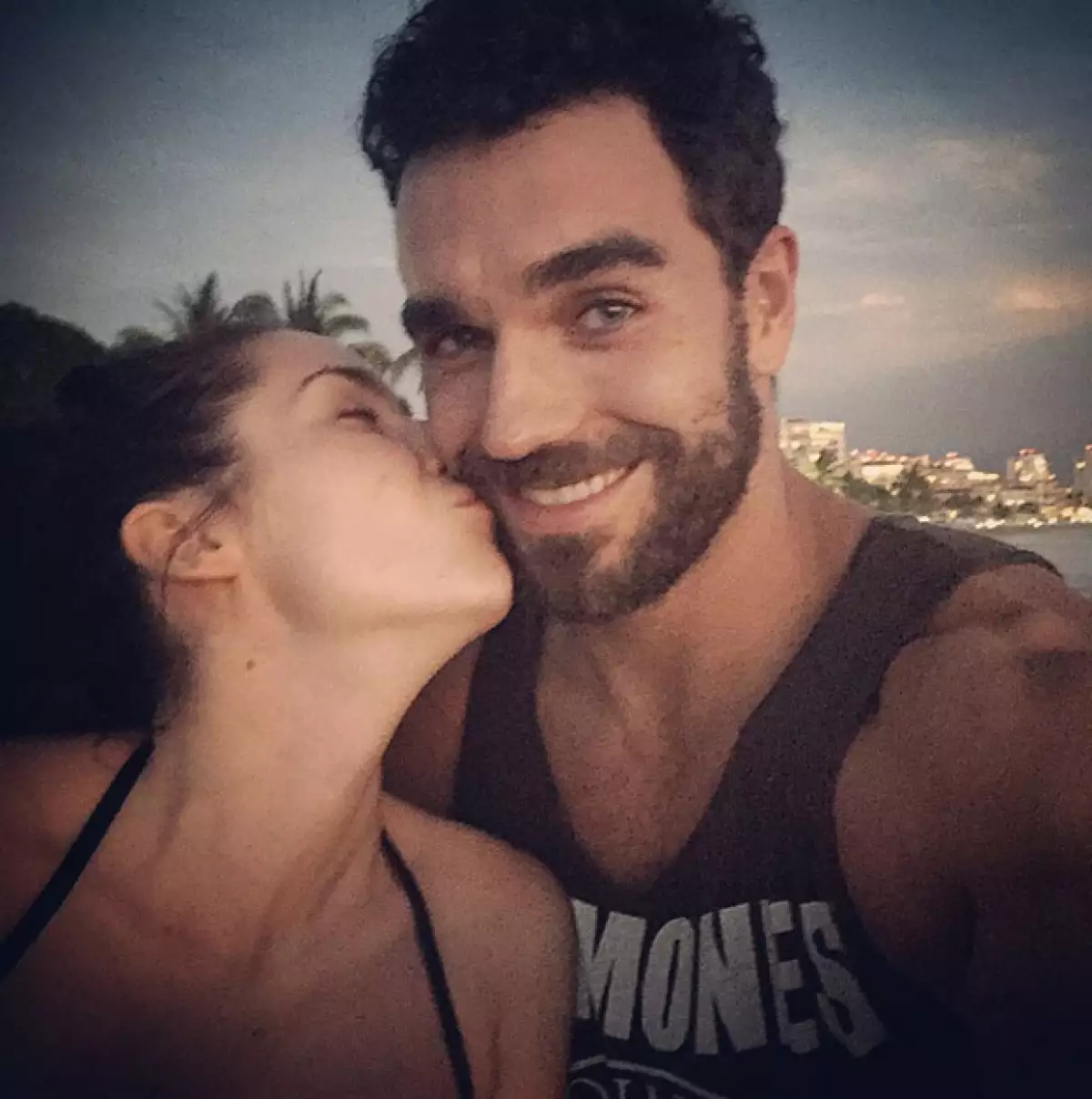 La actriz dejó la obra La Dalia Negra por su embarazo.