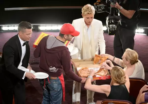 La imagen y el tiempo aire de celebridades de esta talla, consumiendo un producto es el sueño dorado por el que muchas marcas estarían dispuestas a pagar millones de dólares. Para esta pizzería, todo fue gratis.