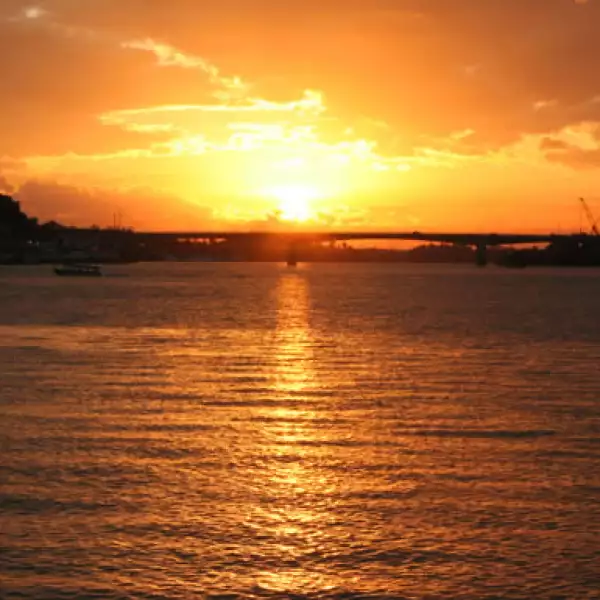 El Río Tuxpan es sede de algunas actividades deportivas, como lo es la pesca y el canotaje, en este último es una de las principales sedes de competencias estatales y nacionales.