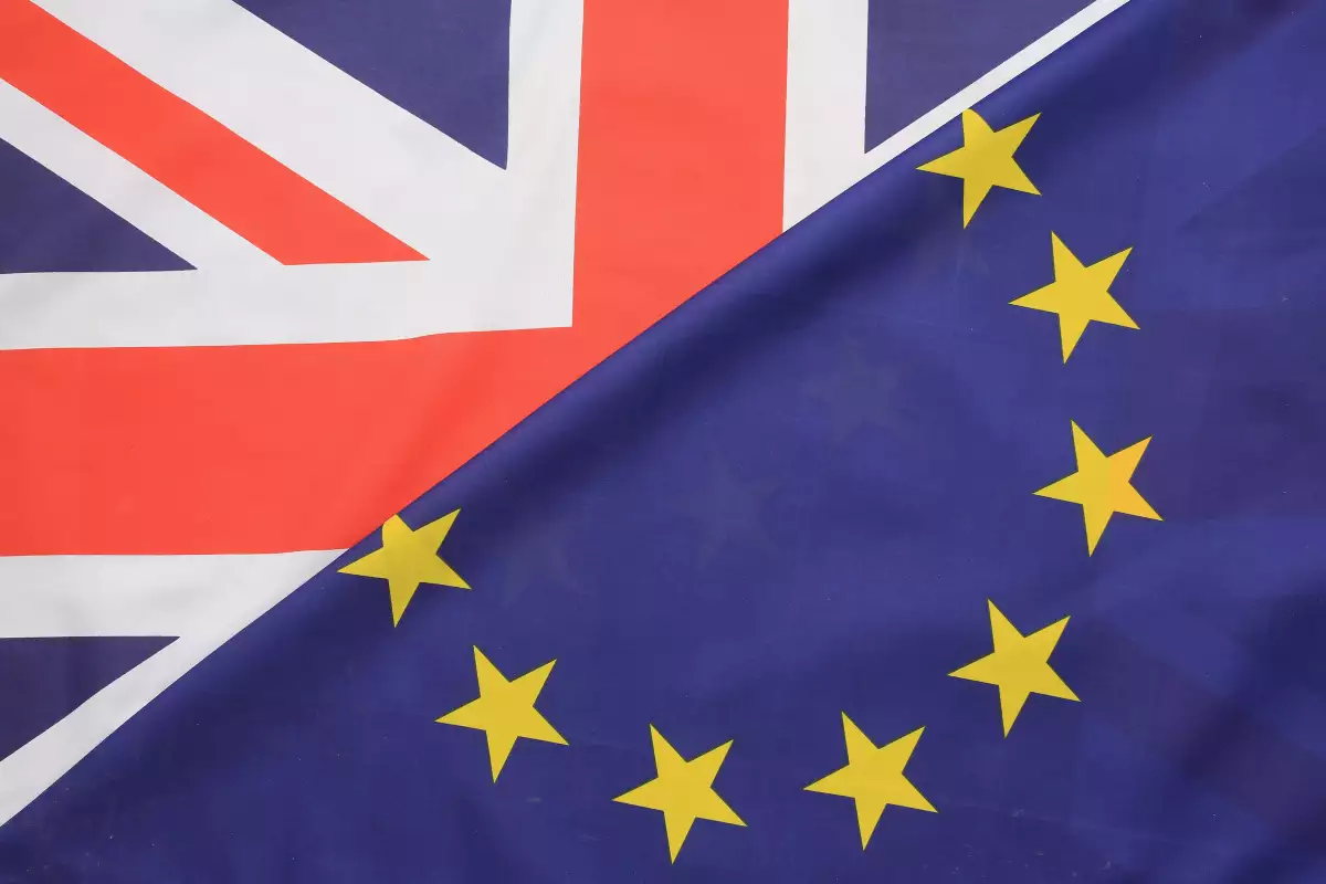 Europa se prepara para una eventual separación de Londres, que aloja el mayor mercado global de divisas.