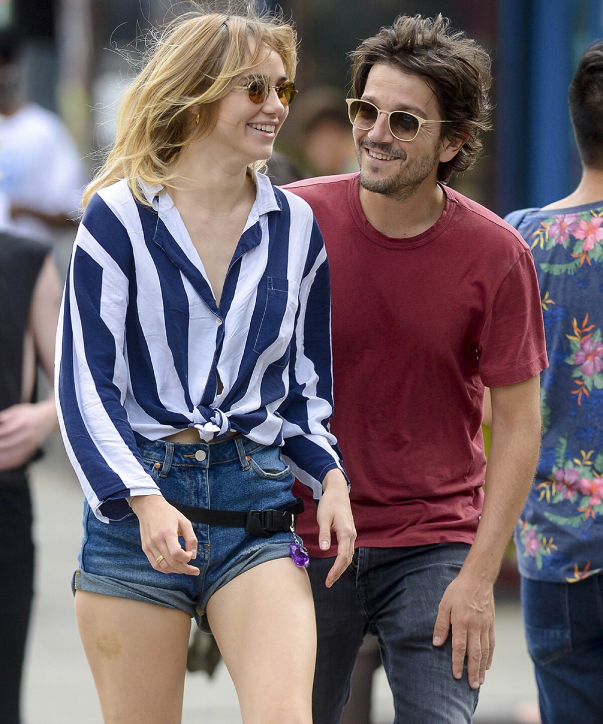 Las fotos que muestran que Diego Luna y Suki Waterhouse son la pareja
