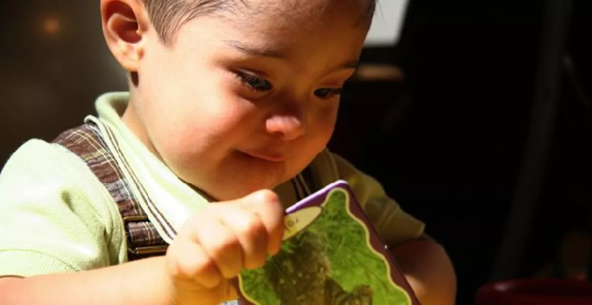 Alan cumplió dos años y nueve meses de edad.