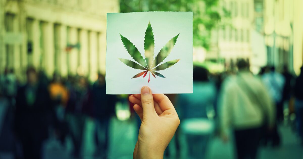 Esrar günü ne anlama geliyor ve nasıl ortaya çıktı?