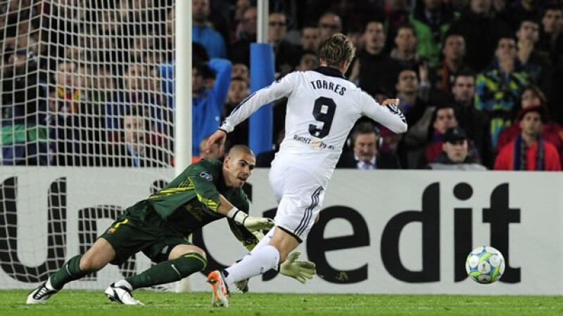 Fernando Torres anota el gol del trinfo ante al Barcelona