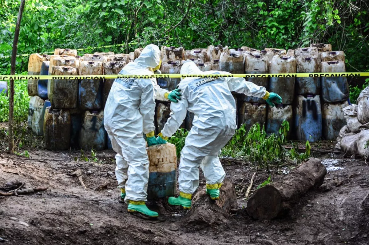 SEMAR Decomiso Cristal