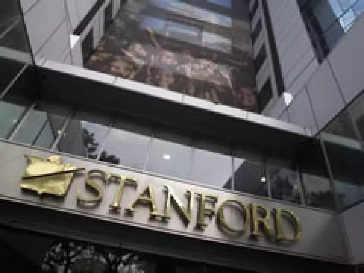 La Comisión de Valores de Estados Unidos acusó el martes a Stanford por un fraude valuado en 8,000 mdd. (Archivo)