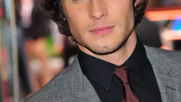 El mexicano vive en Los Ángeles, California y ya se codea con los grandes de Hollywood. ¿Quién es? Y ¿Cómo empezó?. Aquí te decimos por qué debes saber de él.