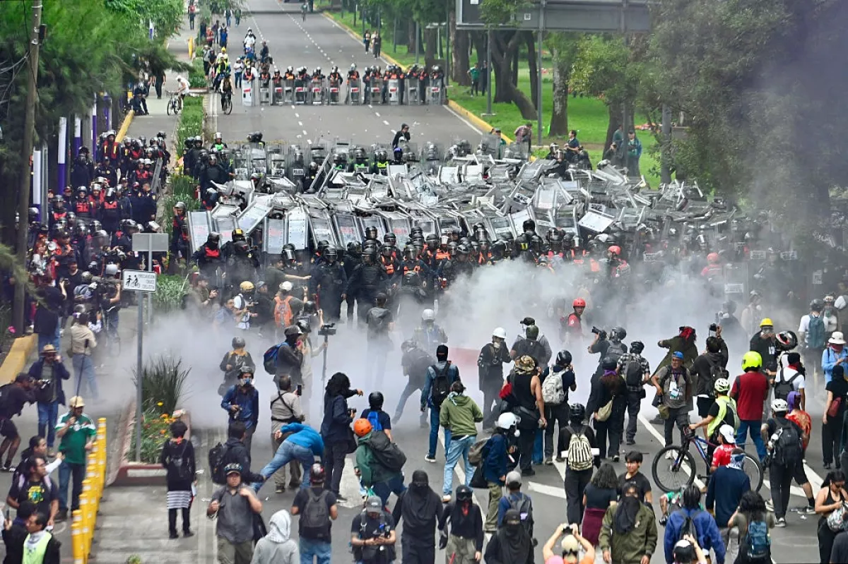 protesta afuera del estadio cdmx
