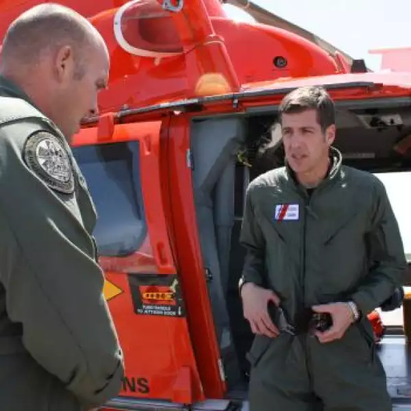 Las autoridades utilizaron tambiÃ©n helicÃ³pteros para frenar el derrame