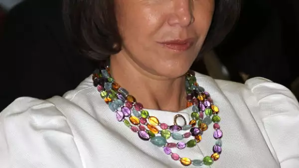 Florinda Meza ha roto su silencio por primera vez para aclarar que no ha prohibido las visitas a la tumba del cómico y para quitar importancia a las críticas de sus antiguos compañeros.