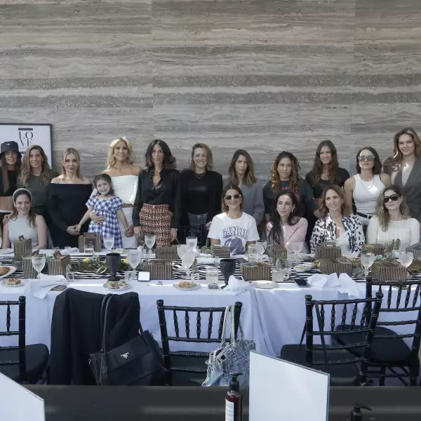 LOVE YOURSELF QUIEN  056.JPG