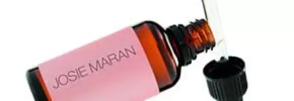 Josie Maran es una ex modelo que ahora se dedica a la cosmética.