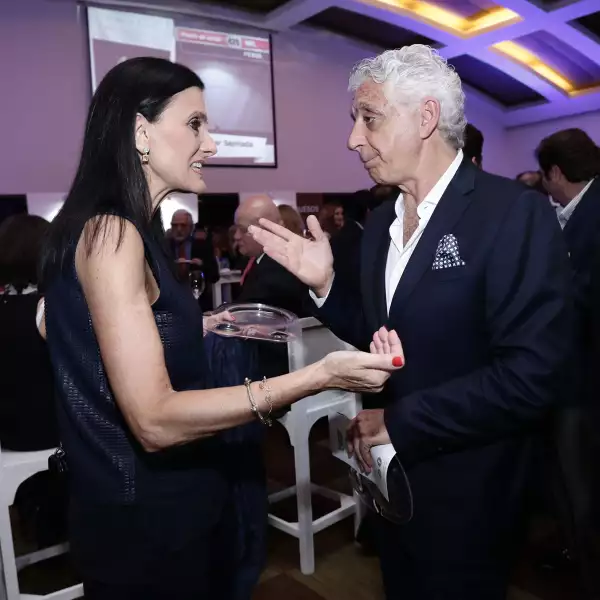 Cata Ayúdate a dar