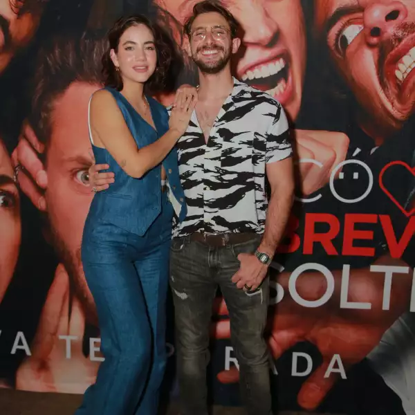 PREMIER COMO SOBREVIVIR SOLTERO