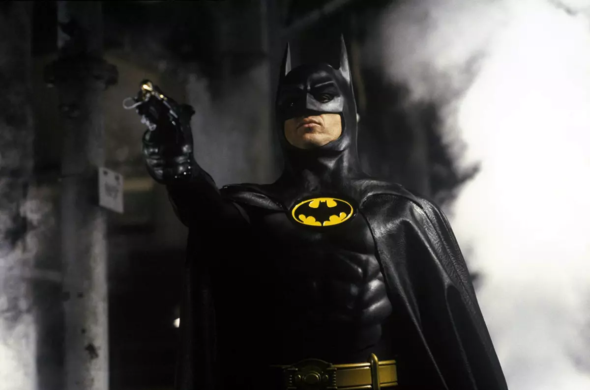 Michael Keaton como Batman