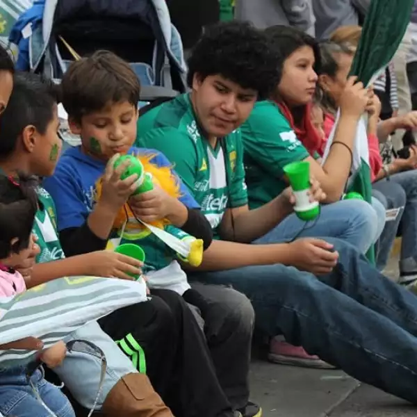 leon, esmeraldas, panzasverdes, desfile, campeon, futbol, ligamx, desfile, título, aficionados