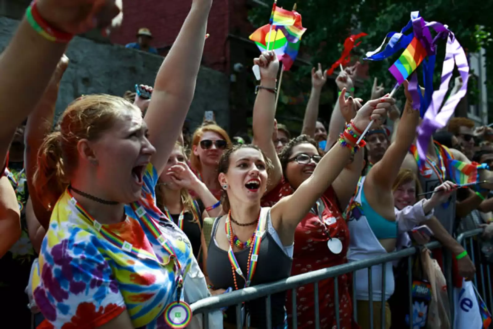 Una gran multitud se congregó en las calles de Nueva York para brindar por la decisión de la Corte Suprema estadounidense.