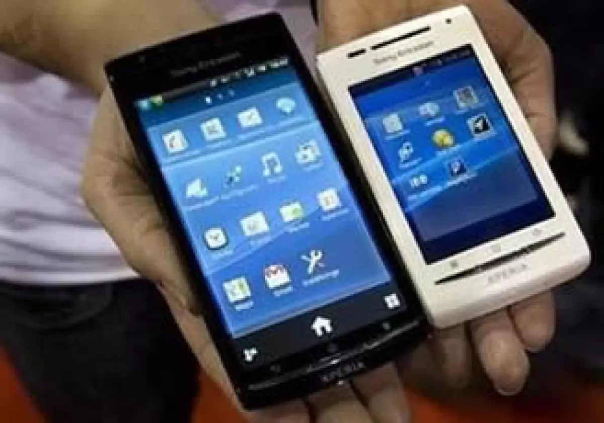 Sony Ericsson presentó recientemente el Xperia Arc y el XperiaX8. (Foto: Reuters)
