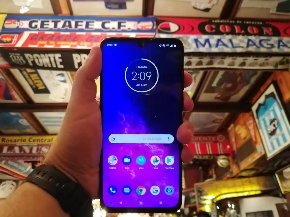 MOTOROLA10.jpg
