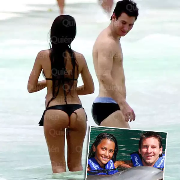 Leo Messi gusta de las playas mexicanas, y para muestra estas imágenes que corresponden a unas vacaciones que tuvo con su novia la modelo Antonella Roccuzzo.