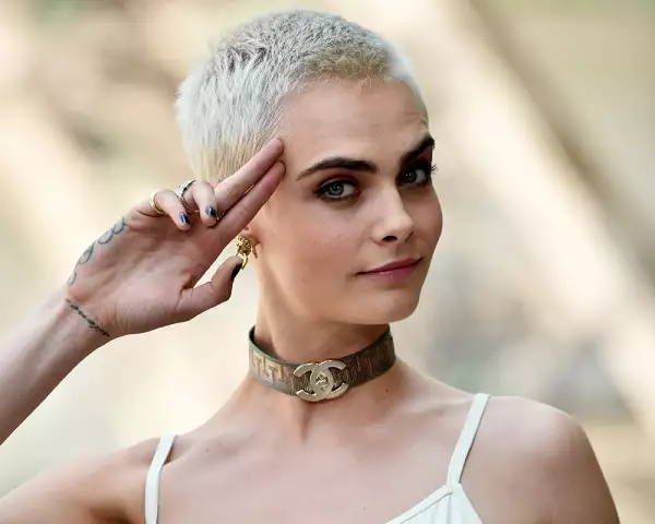 Cara Delevingne escritora