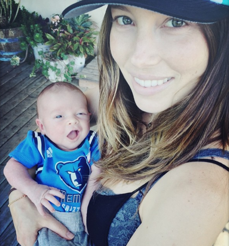 Esta ha sido la única ocasión en la que hemos visto la cara del hijo de Justin Timberlake y Jessica Biel.