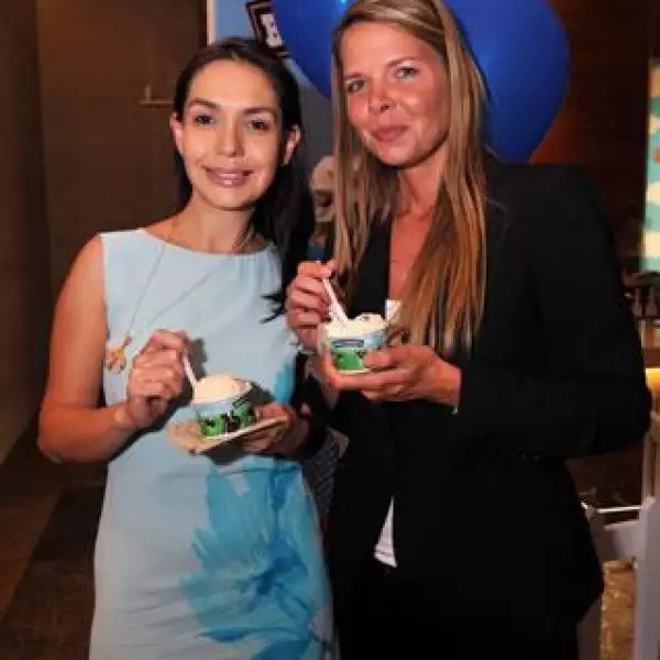 Evelyn Garcñia y Nike Nagy