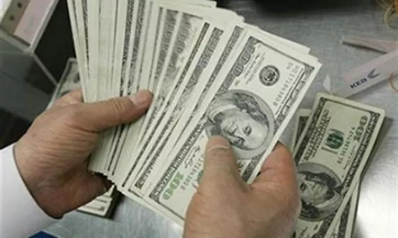 El Banco de México fijó el tipo de cambio en 12.6833 pesos para solventar obligaciones denominadas en moneda extranjera. (Foto: Reuters)