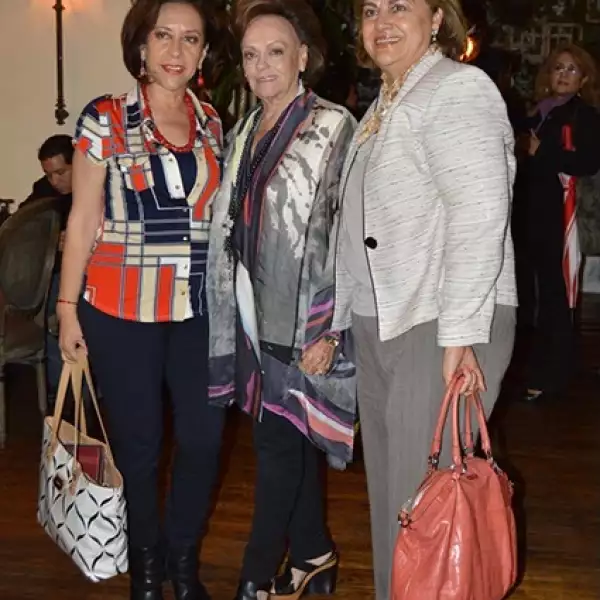 Martha Eugenia Dávila,Susanna Palazuelos y Guadalupe Gutiérrez.
