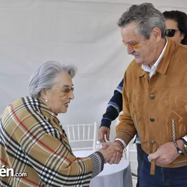Doña Silvia Valle Flores y Alonso Fernández