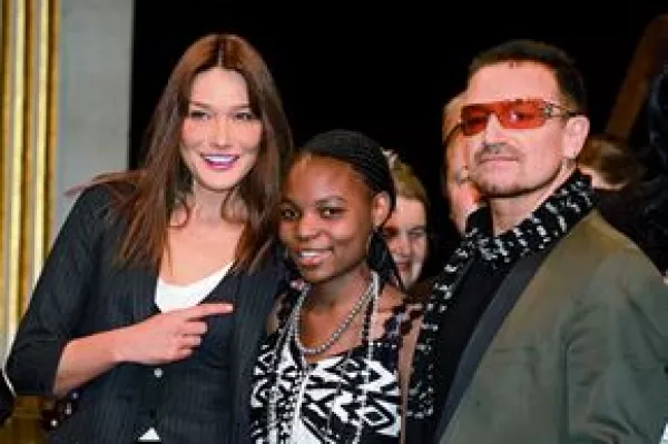 La cantante admira a Bono, de U2, por su humildad y trabajo altruista.