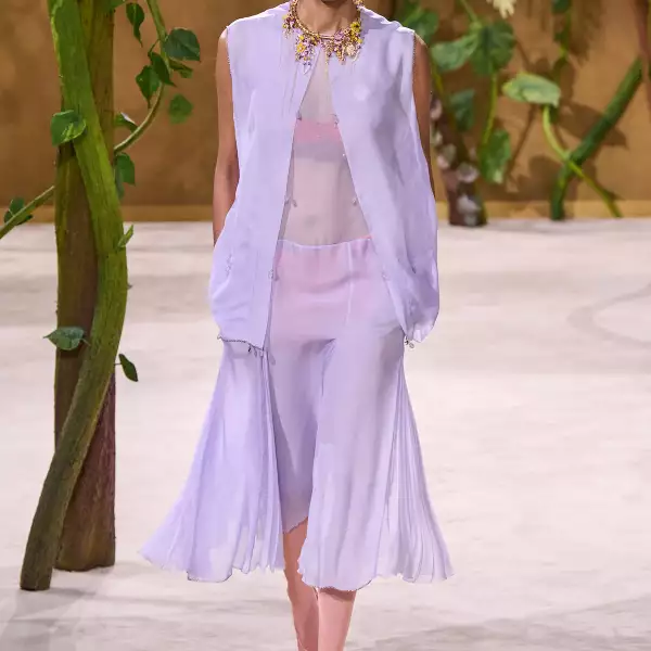 Chanel HC F26 005.jpg