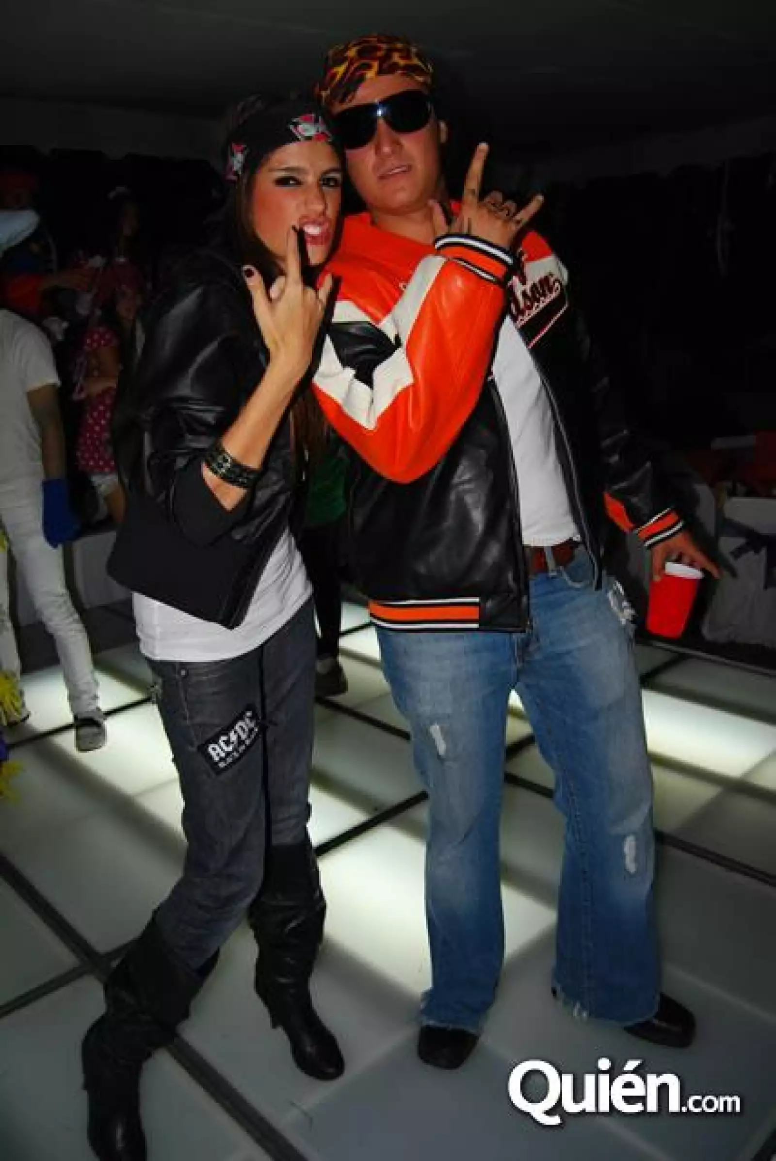 Fiesta de disfraces de parejas