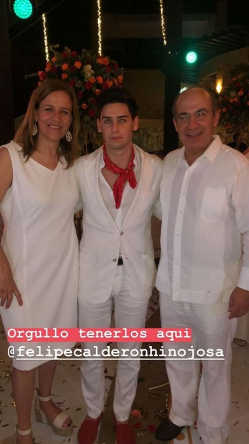 Felipe Calderón en bodas de oro de papás de Mouriño 1.jpg