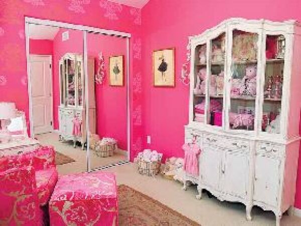 Tori siempre quiso tener una hija y un cuarto de princesa.