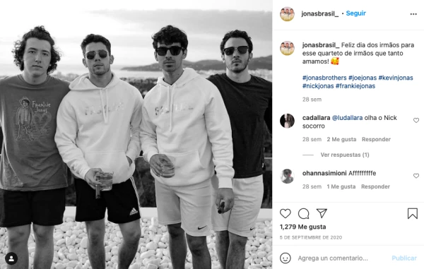Jonas Brothers.