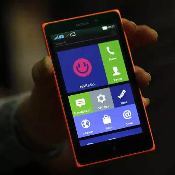 Nokia X smartphone