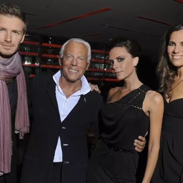 David Beckham, Giorgio Armani y Victoria Beckham, con Roberta, sobrina del diseñador.