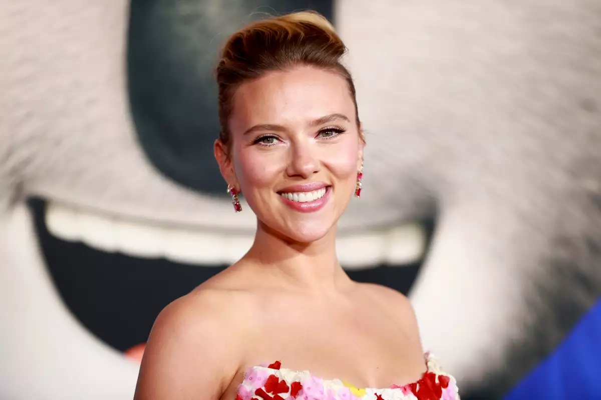 Scarlett-Johansson