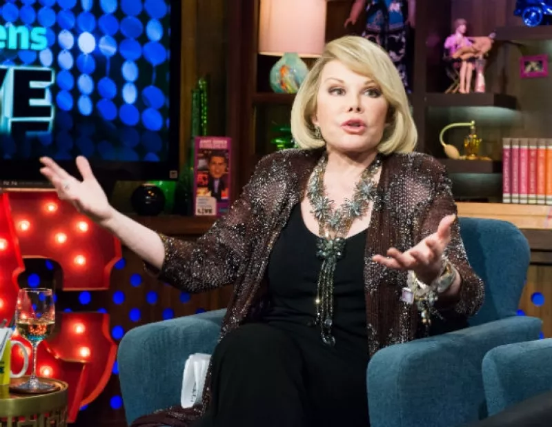 Tras la muerte de la comediante, una de sus más criticadas víctimas decidió dedicarle algunas palabras en su cuenta de Twitter, entre ellas una broma al respecto de su fallecimiento.