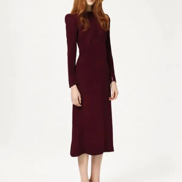 La firma rusa, Vilshenko, utilizó el tono para desarrollar este look de Resort 2015.